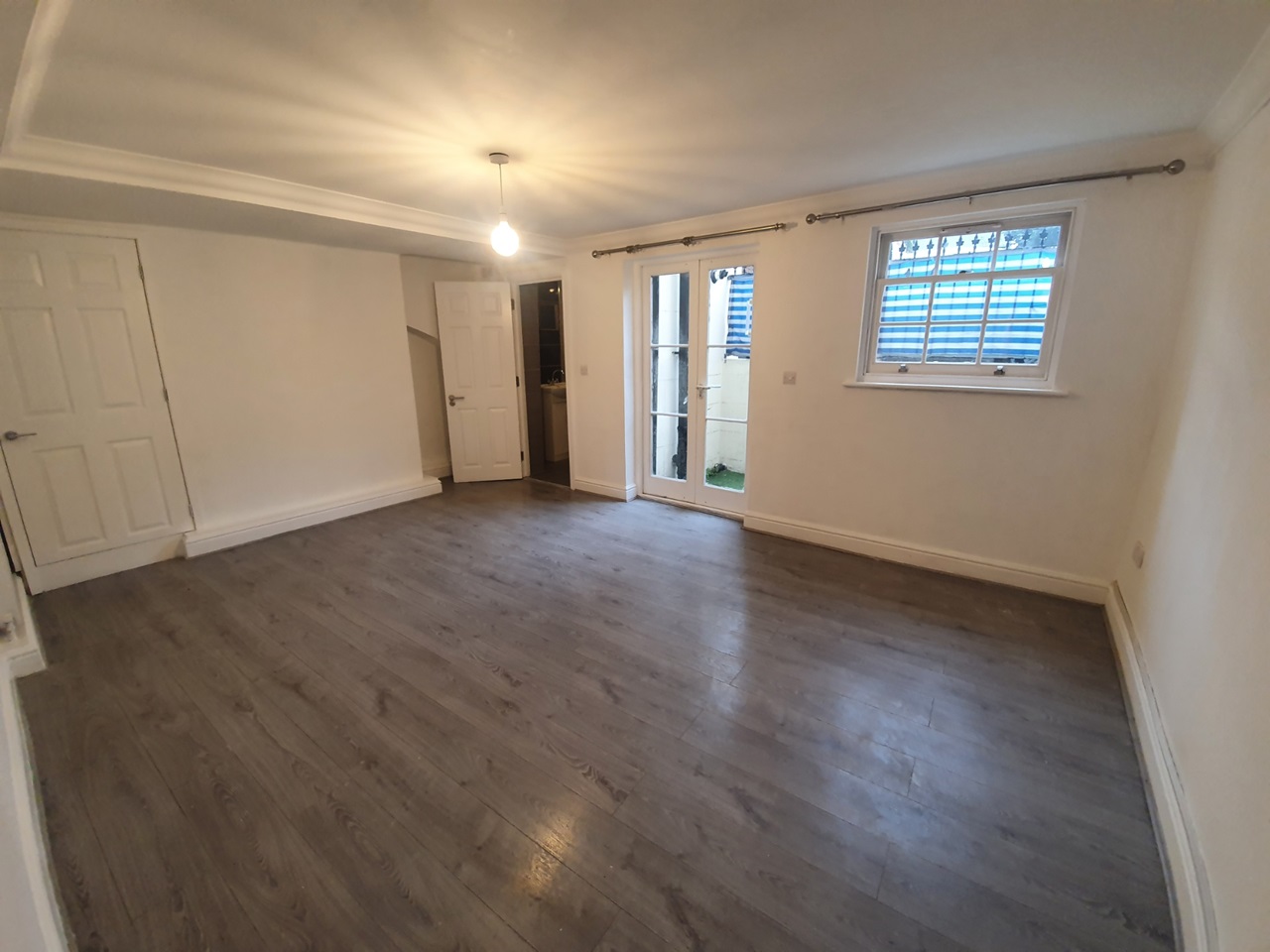 Gravesend 1 Bed Flat, Wrotham Road, DA11 To Rent Now for £850.00 p/m