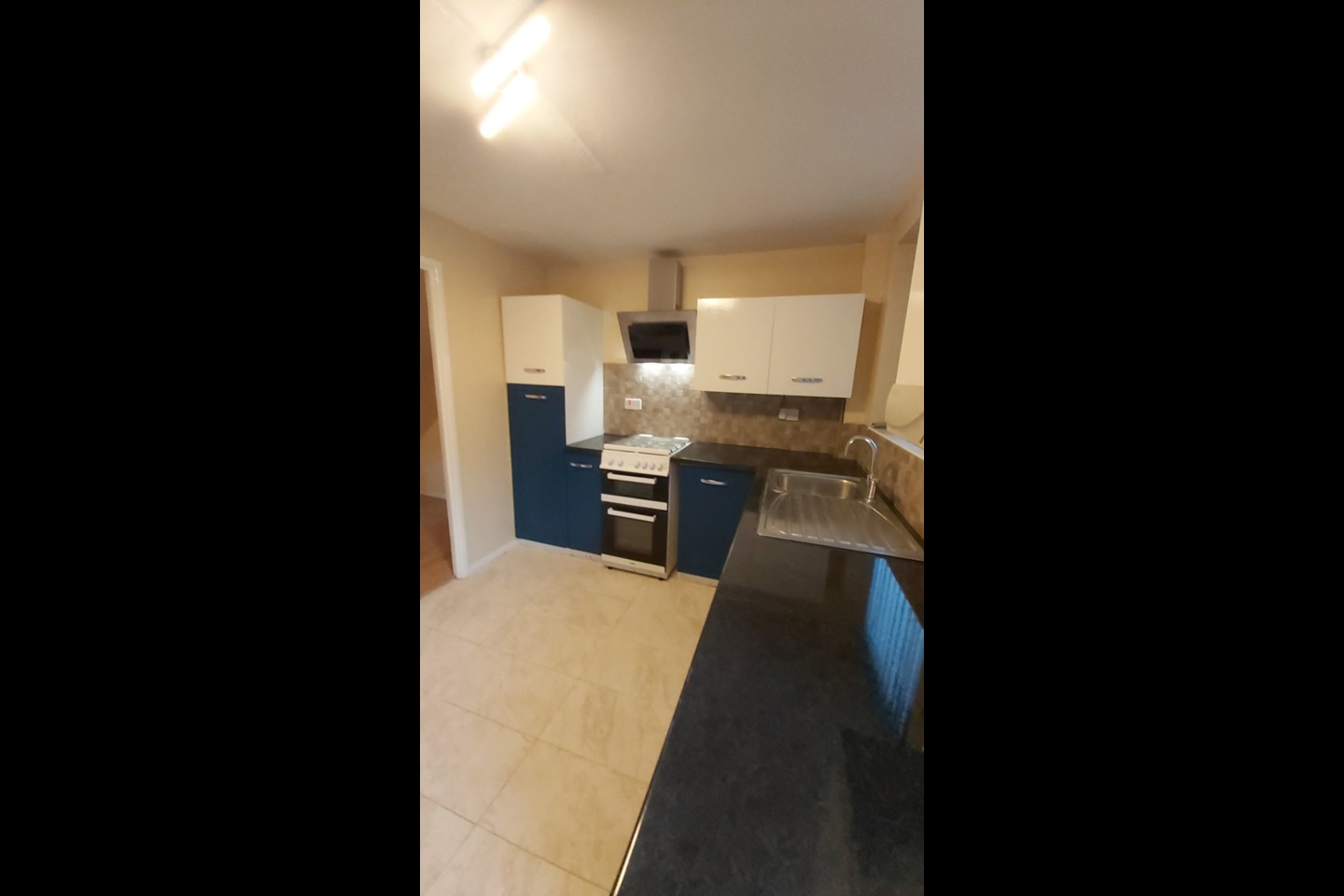 Birkenhead 3 Bed SemiDetached House, Saint Anne's Close, CH41 To