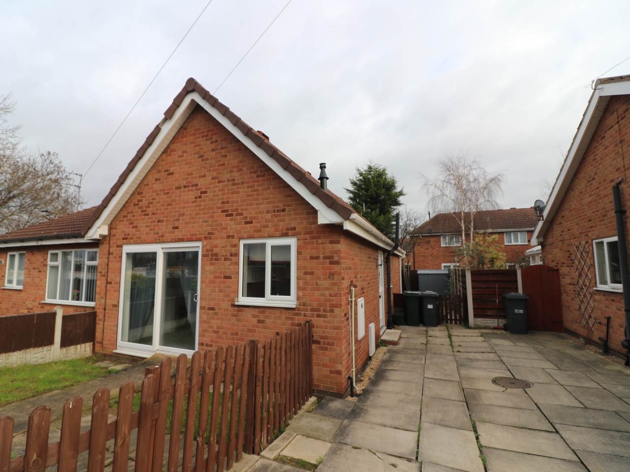 Bentley, Doncaster 2 Bed SemiDetached House, Churchfield Close, DN5