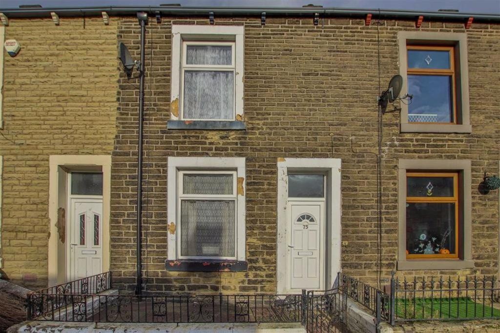 Padiham, Burnley 2 Bed Terraced House, Stockbridge Road, BB12 To