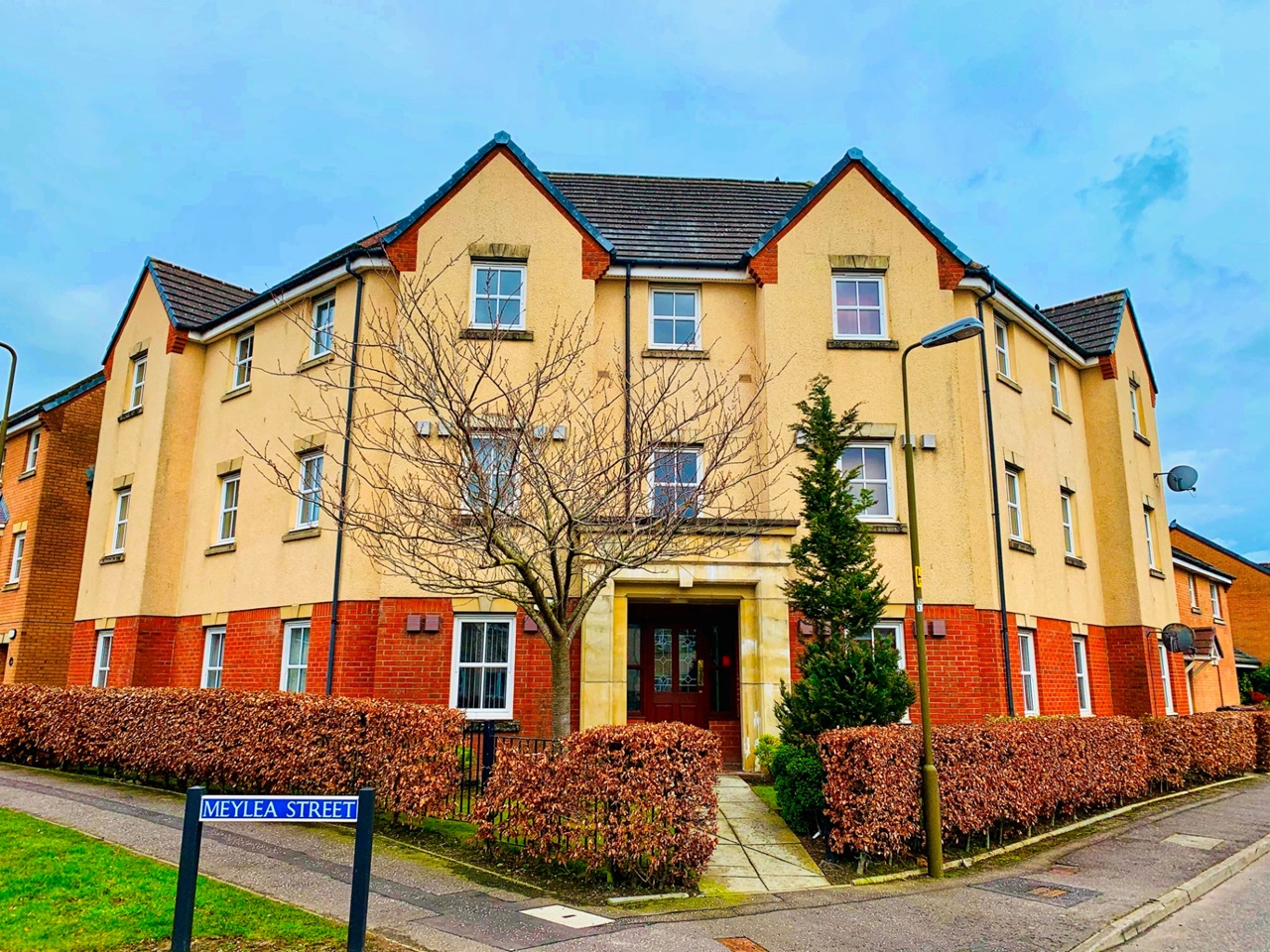 Bathgate 2 Bed Flat, Wester Inch Village, EH48 To Rent Now for £710