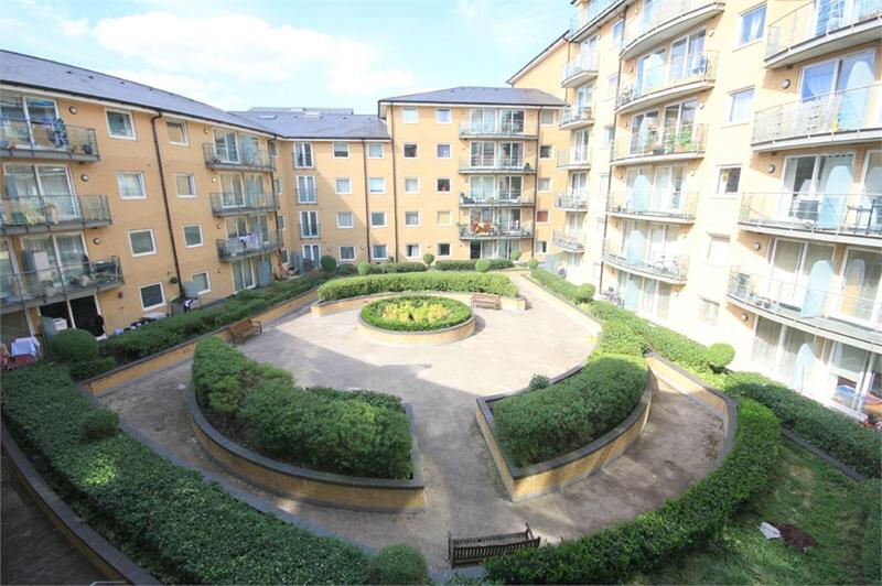 Feltham 2 Bed Flat, Berberis House, TW13 To Rent Now for £1,350.00 p/m