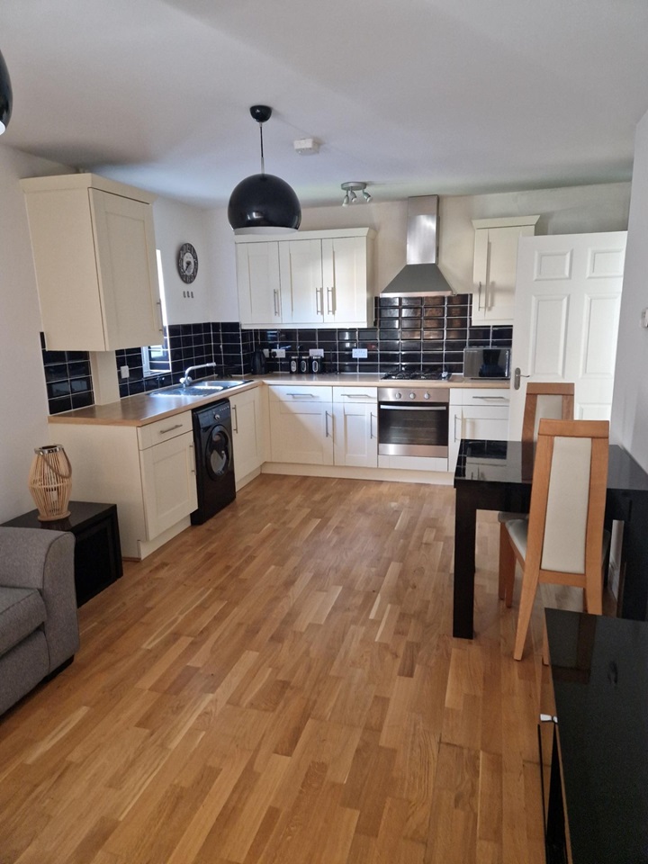 London Colney 2 Bed Flat, Somerset Court, AL2 To Rent Now for £