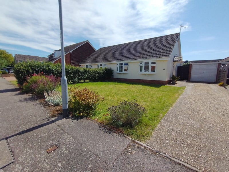 Bar Hill, Cambs 2 Bed Bungalow, Hollytrees, CB23 To Rent Now for £