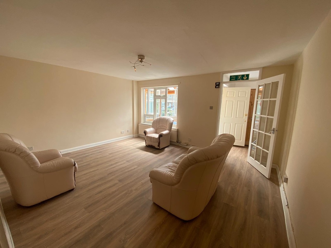 Feltham Room in a Shared House, Chandlers Close, TW14 To Rent Now