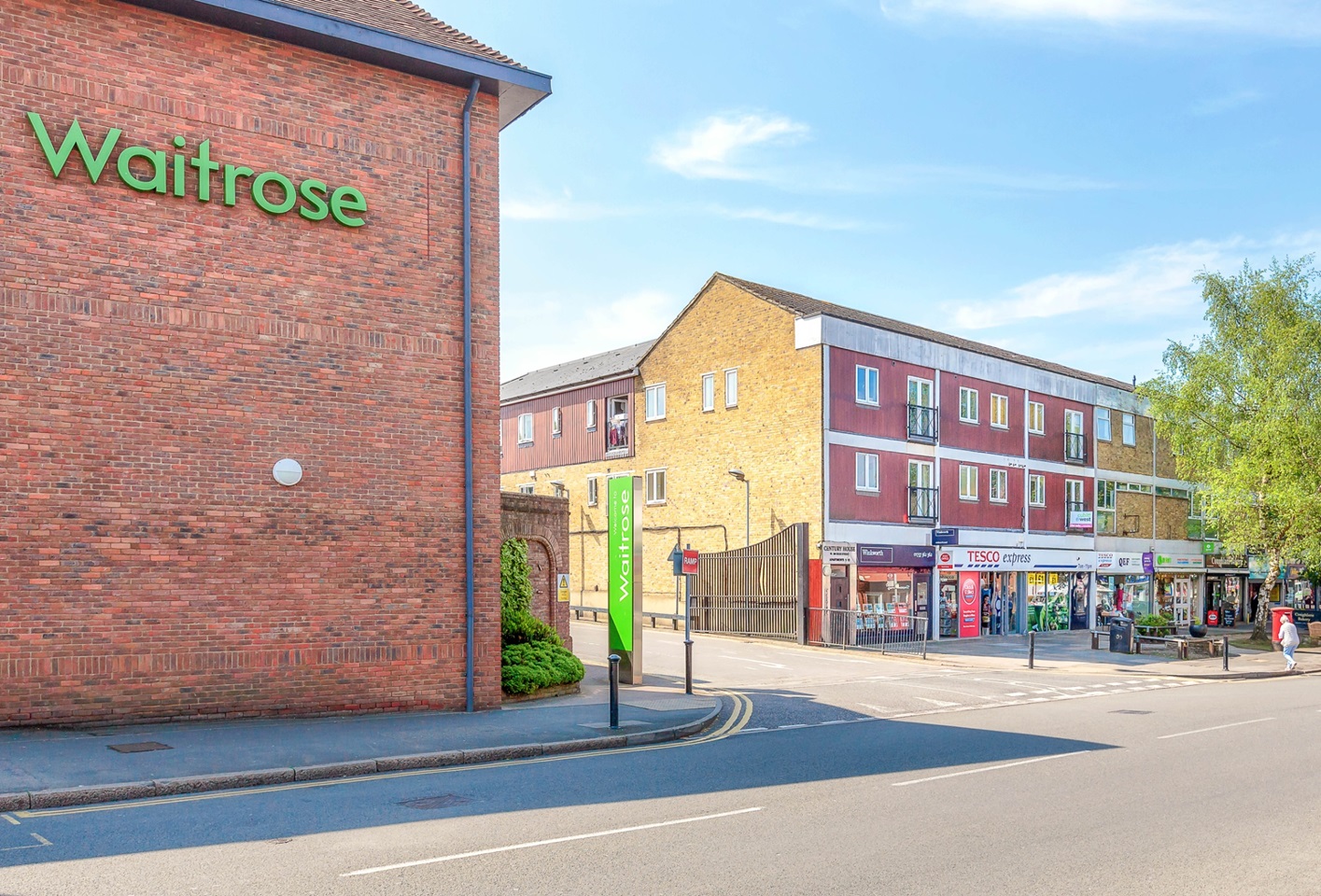 Banstead 2 Bed Flat, Century House, SM7 To Rent Now for £1,300.00 p/m