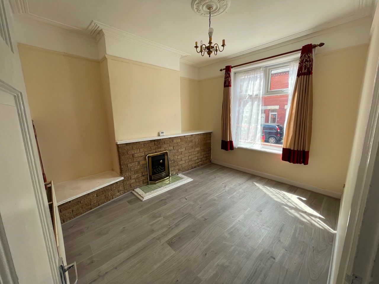 Bacup 2 Bed Terraced House, Ribble Street, OL13 To Rent Now for £