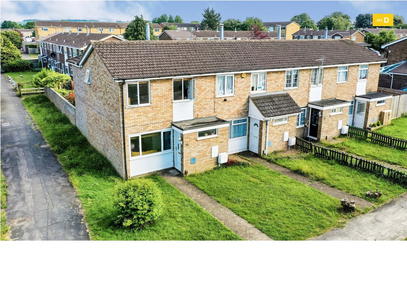 Houghton Regis, Dunstable 3 Bed Terraced House, Grangeway, LU5 To