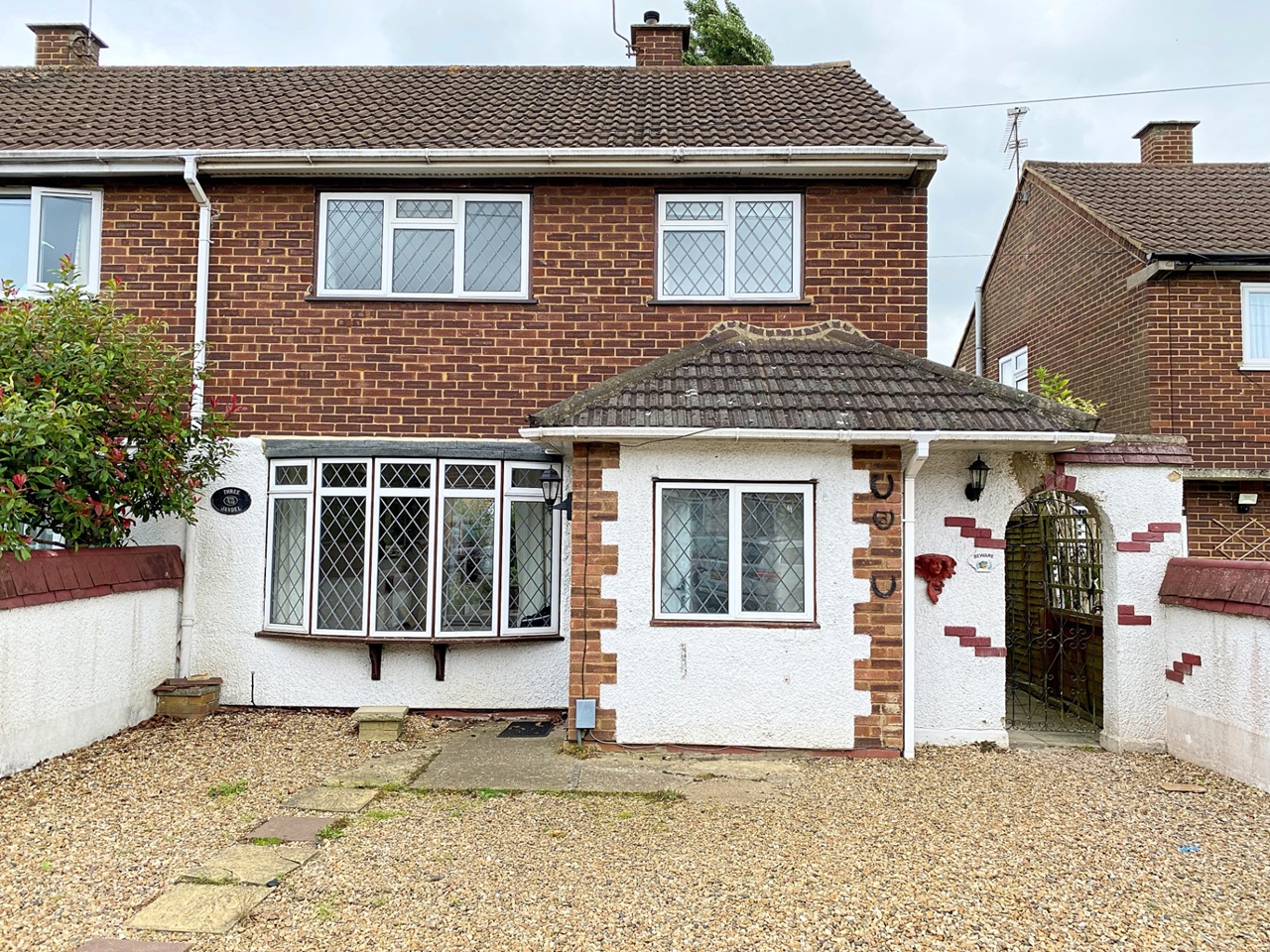 St. Albans 3 Bed SemiDetached House, Howard Close, AL1 To Rent Now