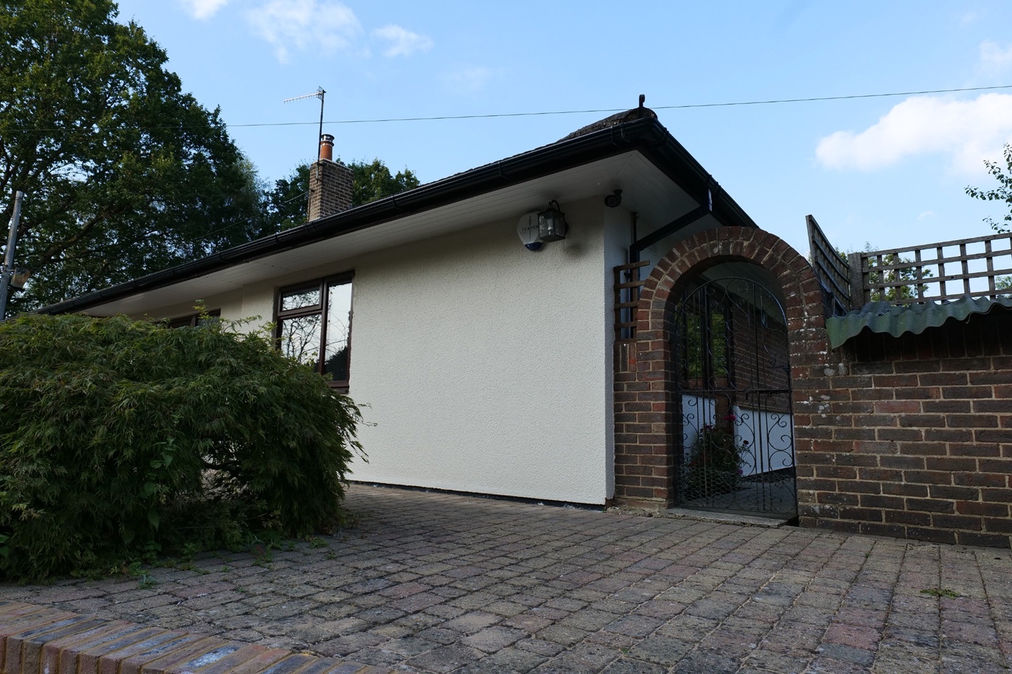 Bramley, Guildford 1 Bed Flat, Birtley Road, GU5 To Rent Now for £