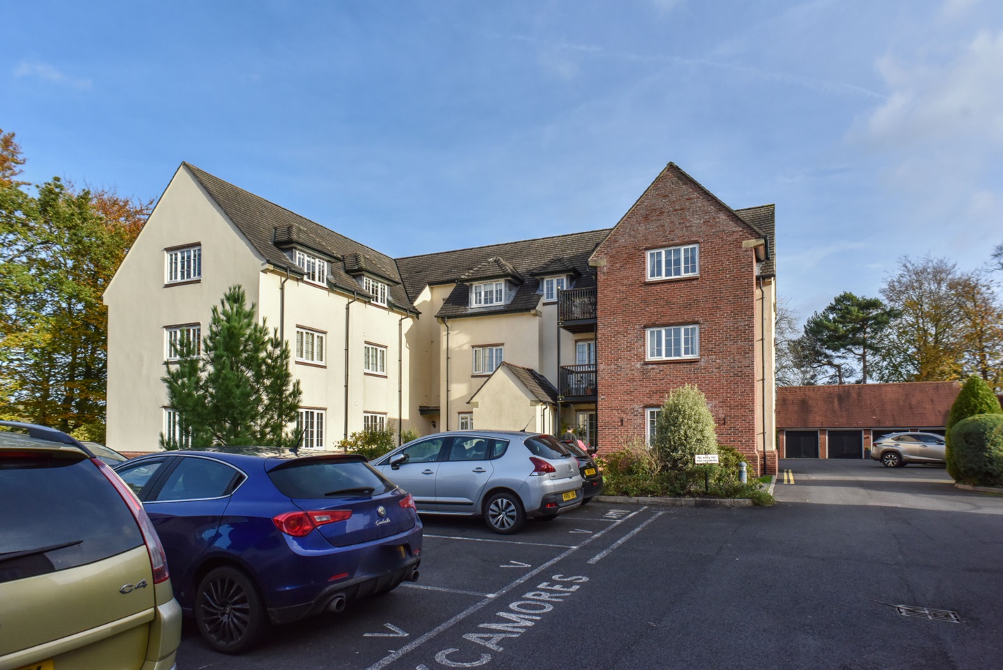 Mobberley, Knutsford 2 Bed Flat, Warford Park, WA16 To Rent Now for