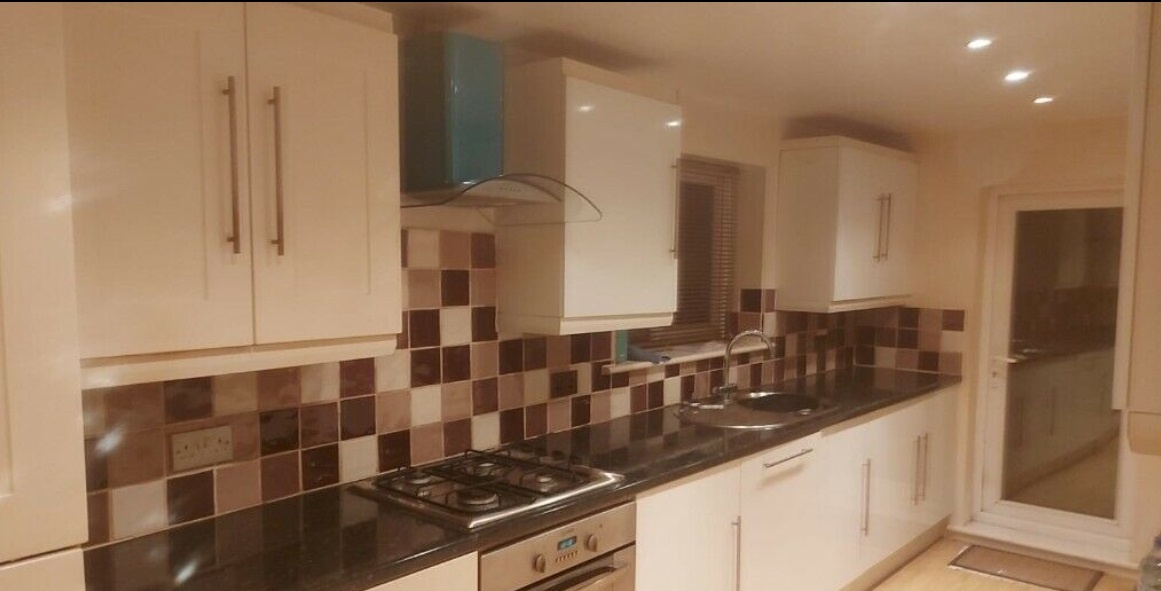 London 3 Bed Terraced House, Clifton Road, SE25 To Rent Now for £