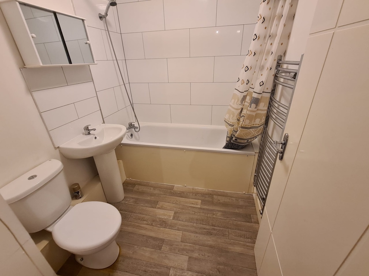 Slough 1 Bed Flat, High Street, SL1 To Rent Now for £975.00 p/m