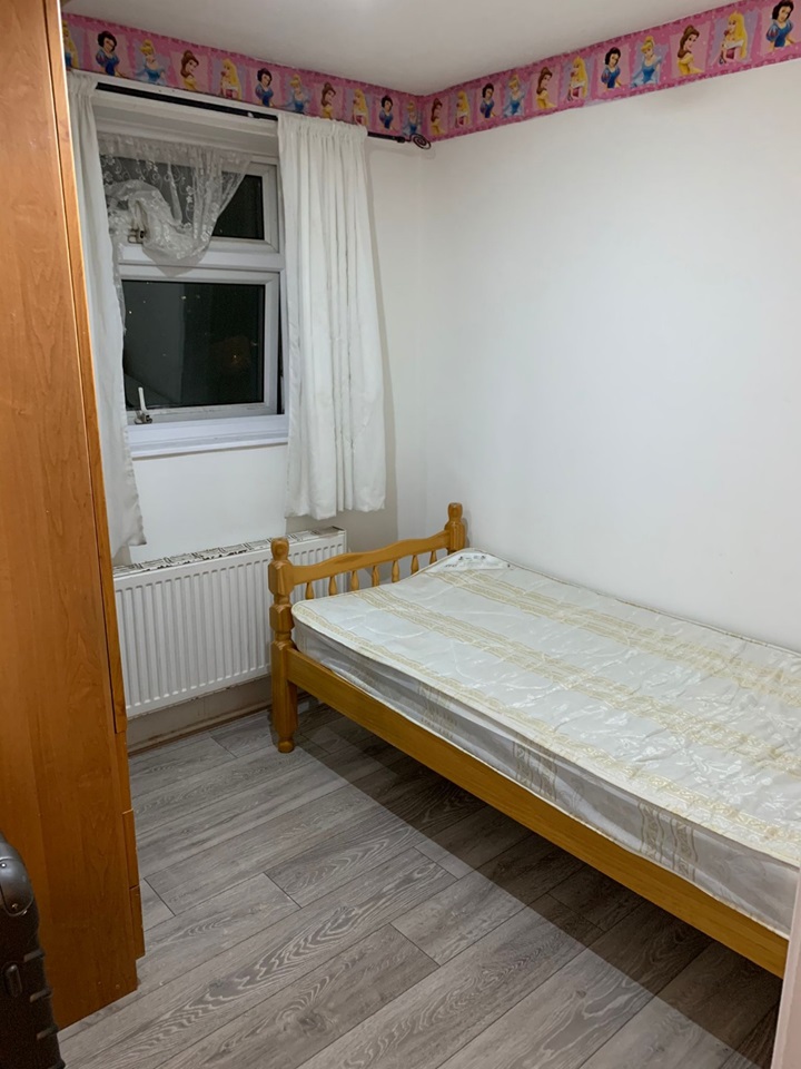 London Room in a Shared Flat, Fordwich Close Orpington, BR6 To Rent