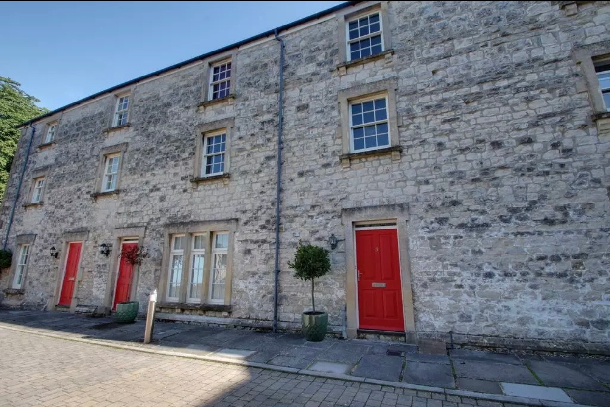 Shepton Mallet 3 Bed Terraced House, West End Court, BA4 To Rent