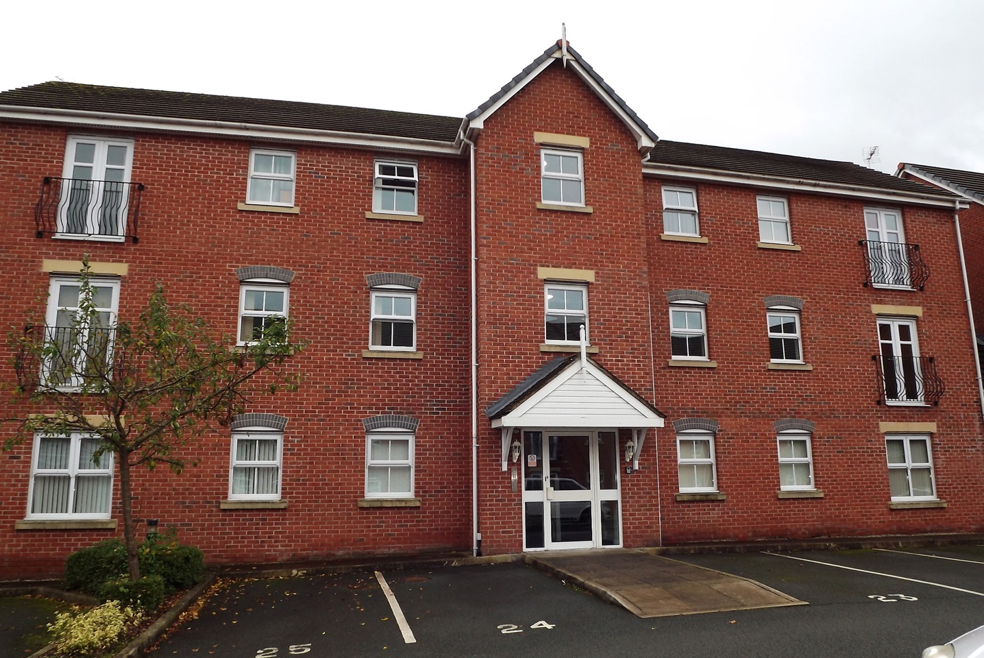 Frodsham 2 Bed Flat, Bridgewater Close, WA6 To Rent Now for £695.00 p/m