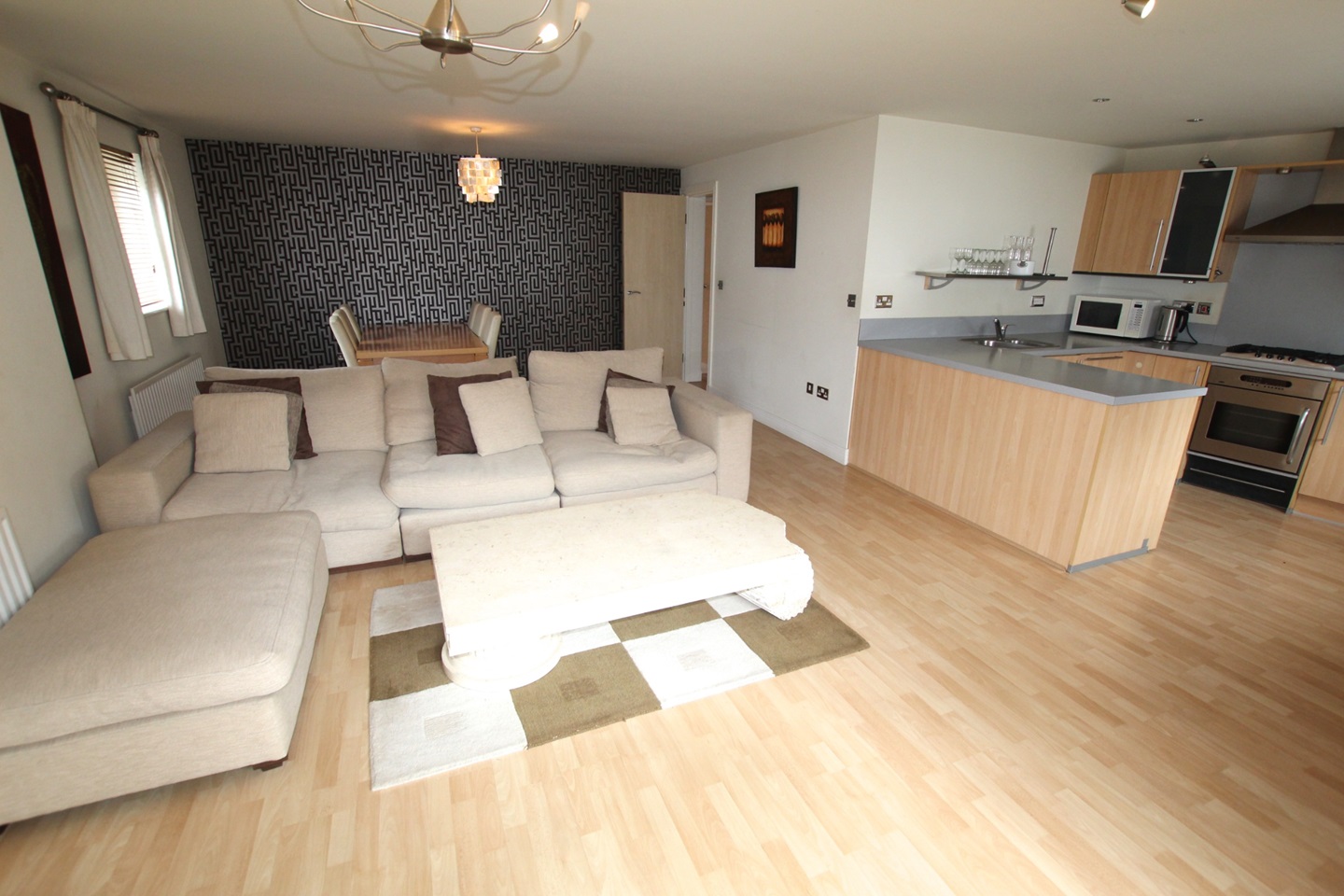 Nottingham 3 Bed Flat, Castle Marina, NG7 To Rent Now for £1,300.00 p/m