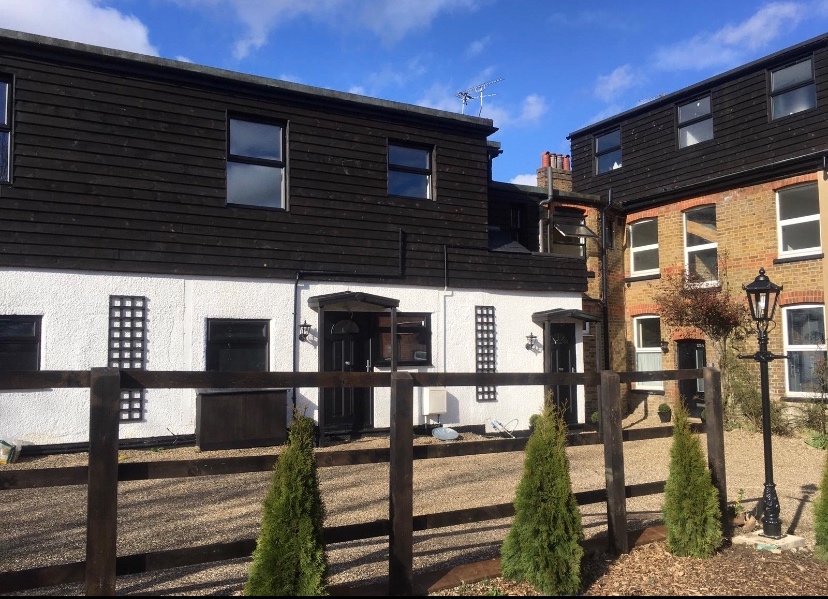 Northwood 1 Bed Flat, Hallowell Road, HA6 To Rent Now for £1,250.00 p/m