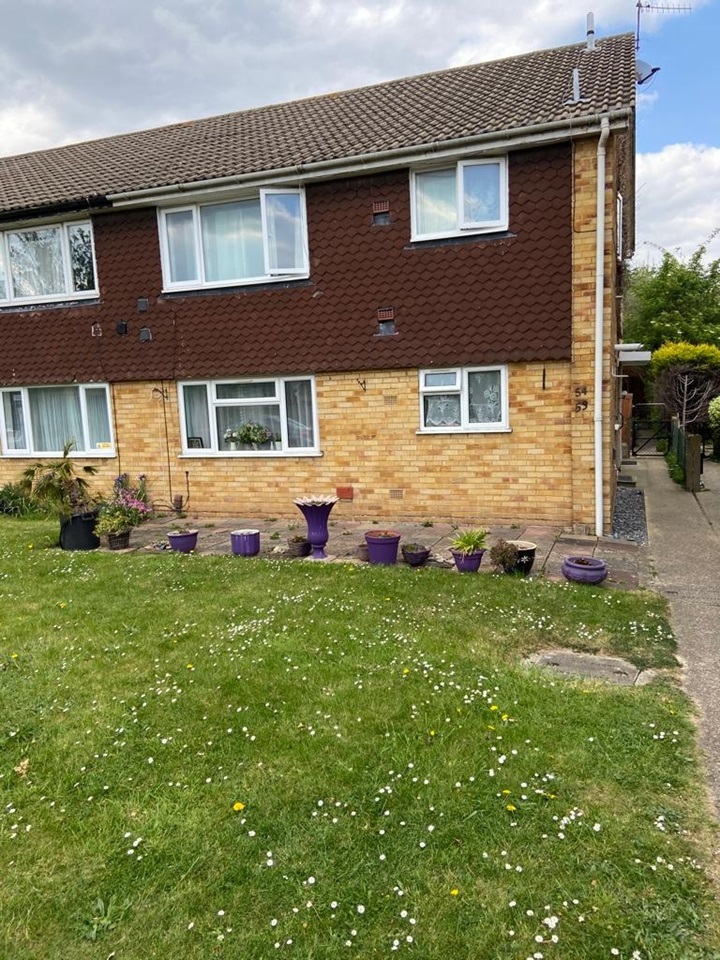 Hounslow 2 Bed Guernsey Close, TW5 To Rent Now for £