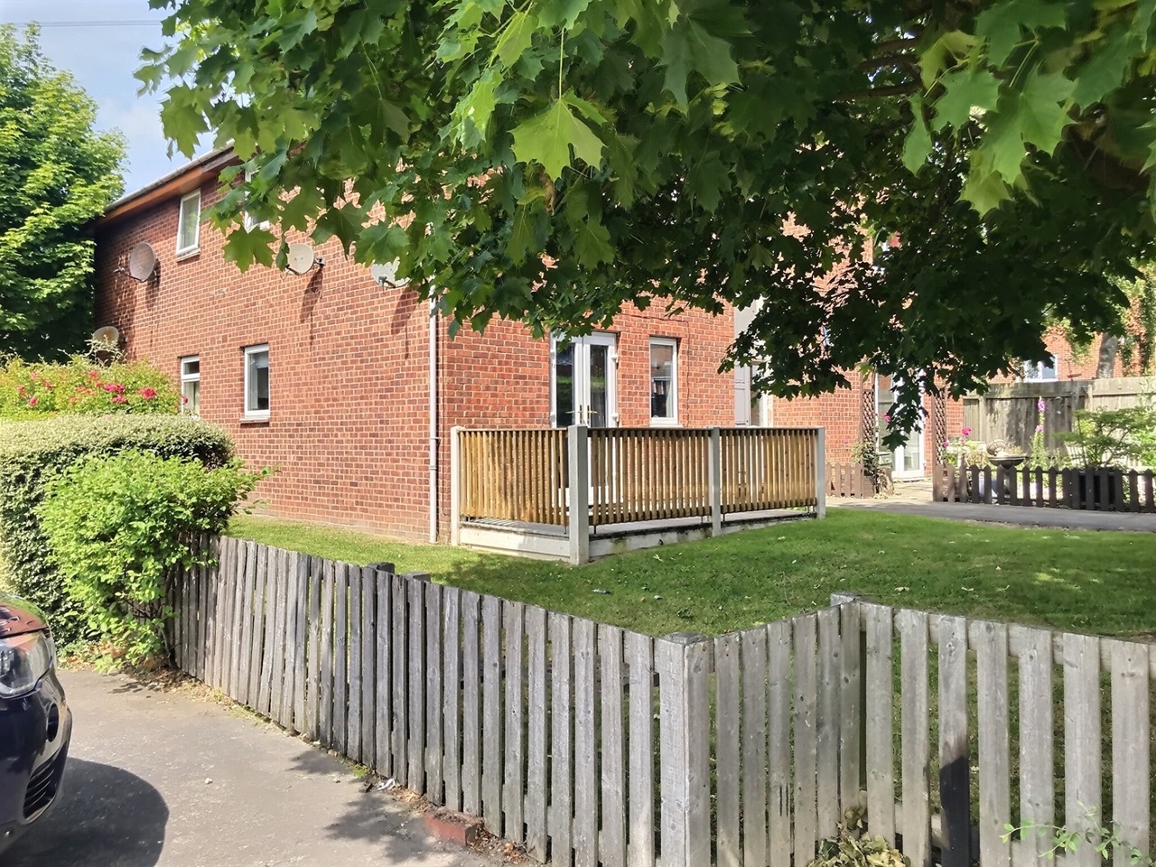 Wakefield Studio Flat, Haydn Avenue, WF3 To Rent Now for £565.00 p/m