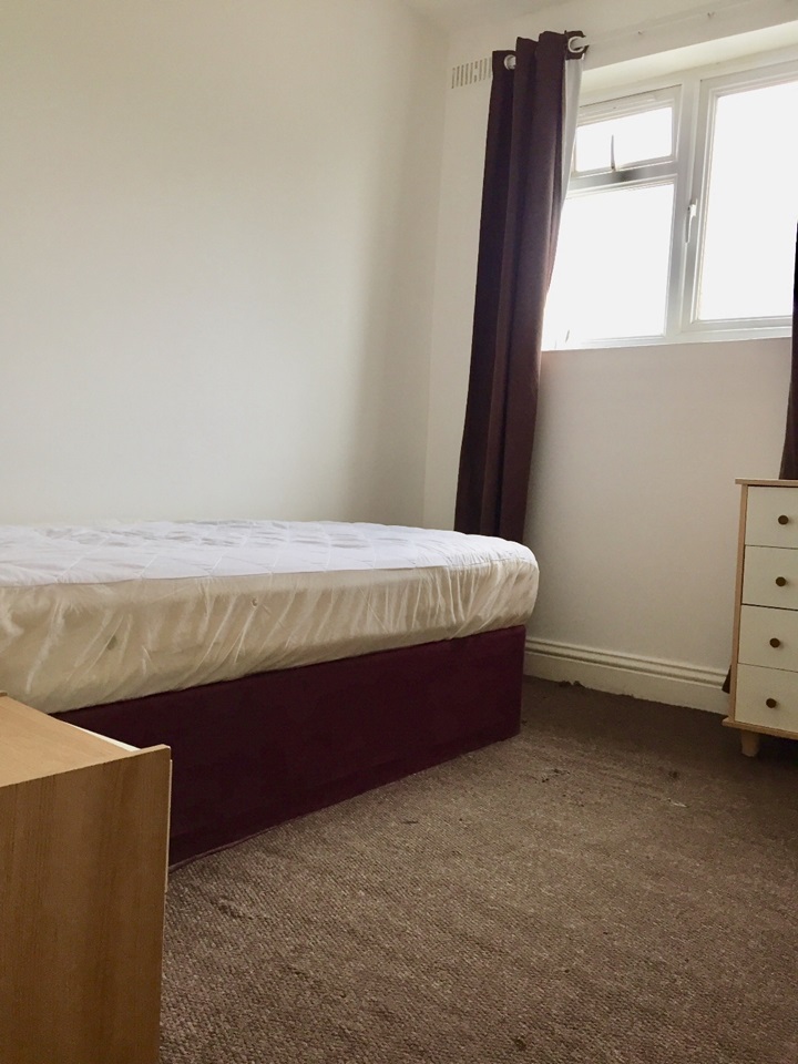 Harrow Room in a Shared House, Boxmoor Road, HA3 To Rent Now for £