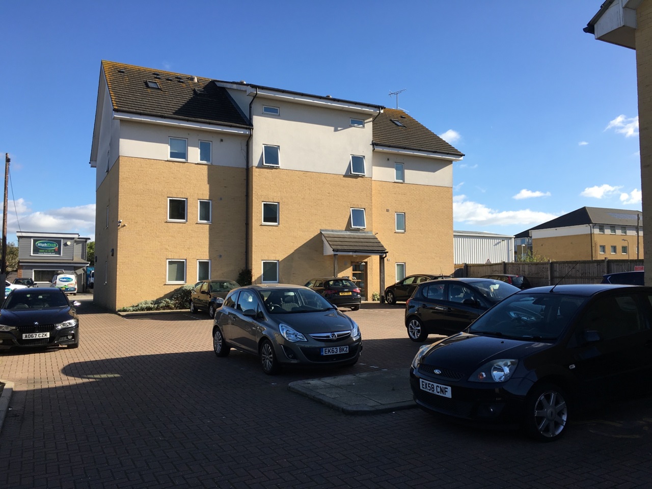 Benfleet 2 Bed Flat, Linden Court, SS7 To Rent Now for £1,200.00 p/m