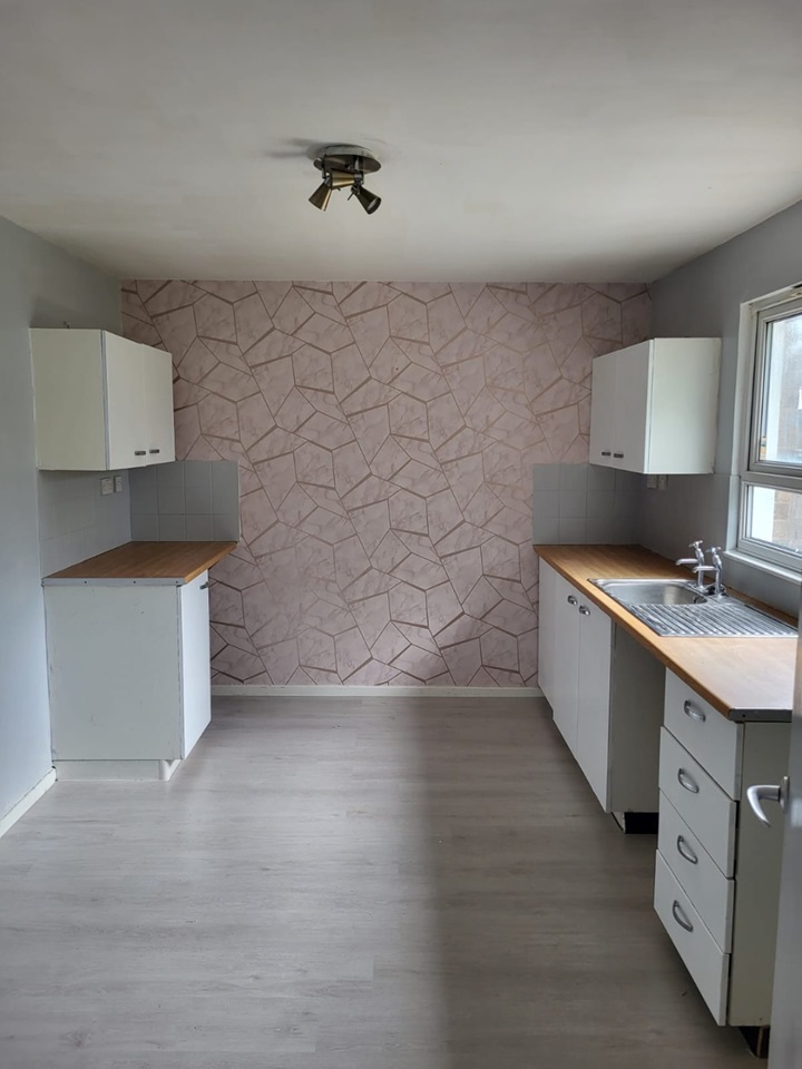 Dawley, Telford 2 Bed Terraced House, Chiltern Gardens, TF4 To Rent