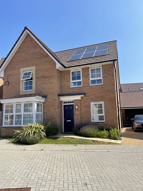 Fairfields, Milton Keynes Room in a Shared House, Vesta Close, MK11