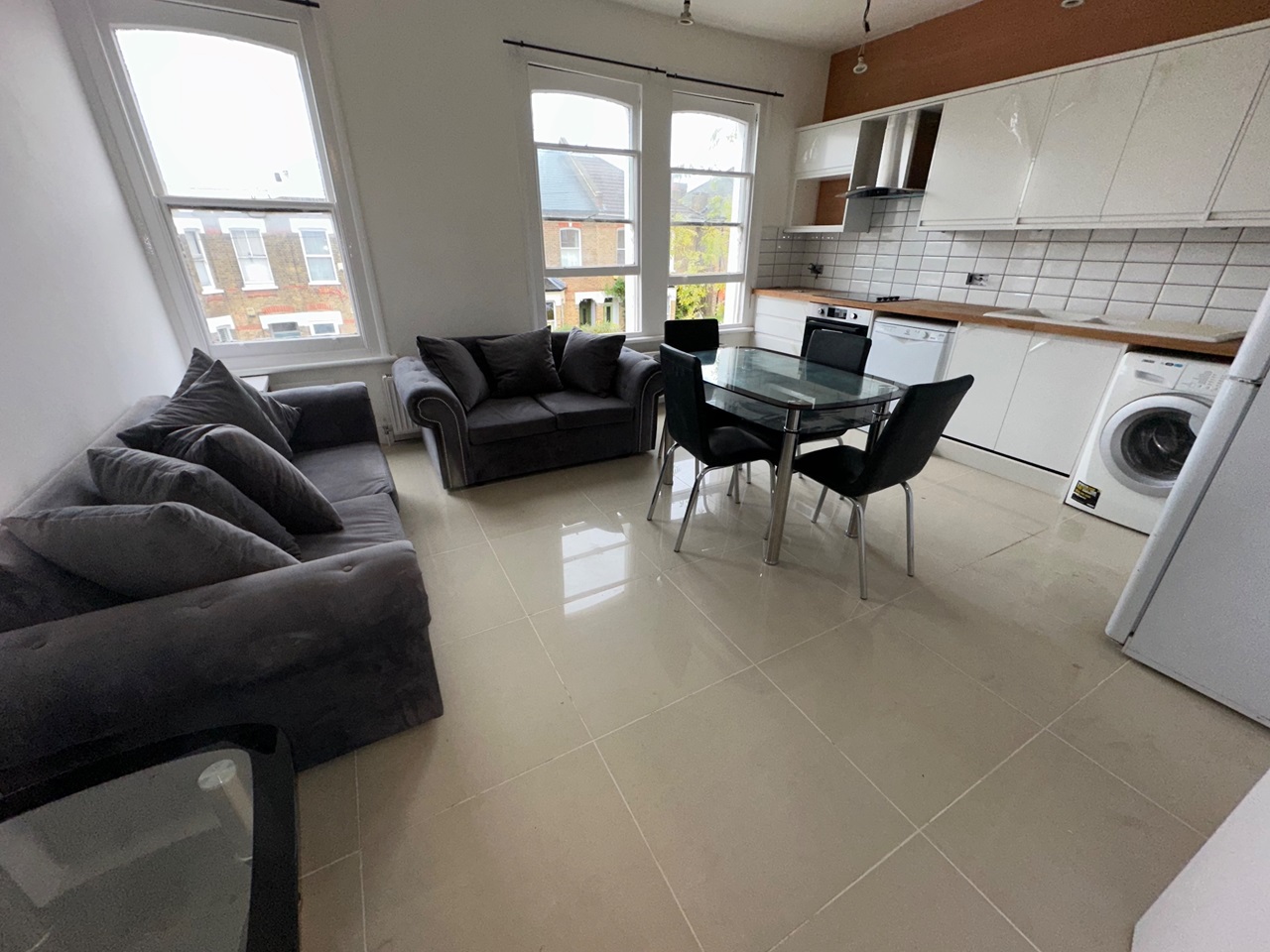 West Norwood,Tulse Hill,Brixton,Streatham 3 Bed Flat, Selsdon Rd