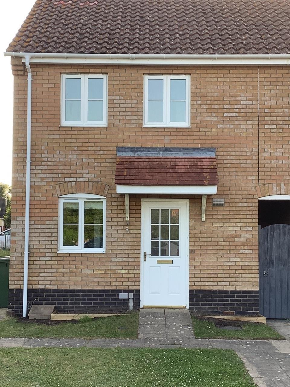 Lowestoft 2 Bed SemiDetached House, Sunbeam Close, NR33 To Rent