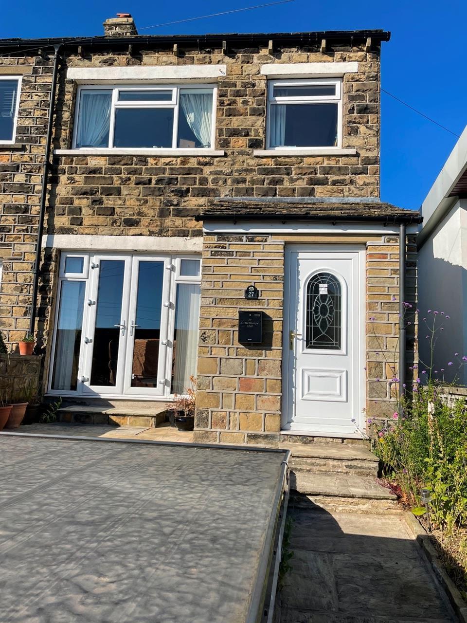 Hartshead, Liversedge 2 Bed End Terrace, Littlethorpe Hill, WF15 To