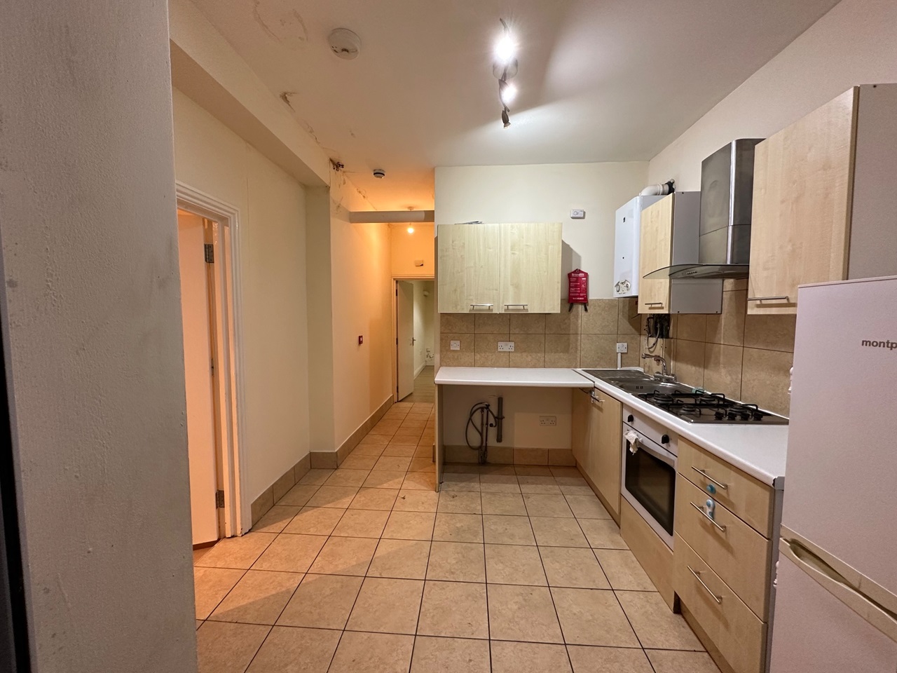 Dagenham 1 Bed Flat, Dagenham, RM10 To Rent Now for £1,400.00 p/m