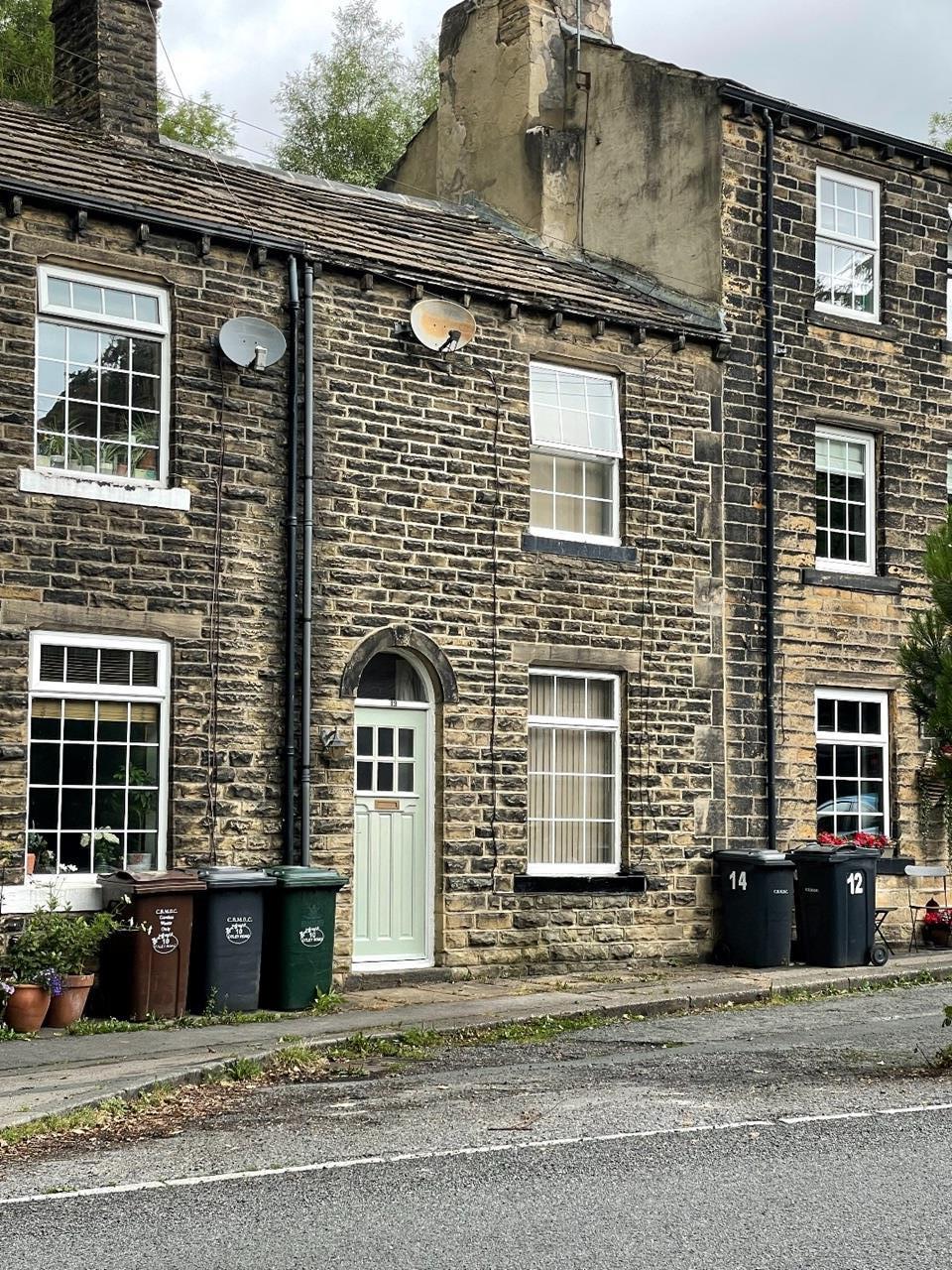 East Morton, Keighley 1 Bed Terraced House, Otley Road, BD20 To