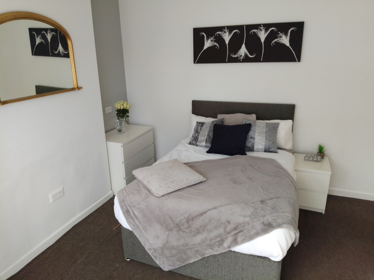 Worksop Room in a Shared House, Victoria Road, S80 To Rent Now for