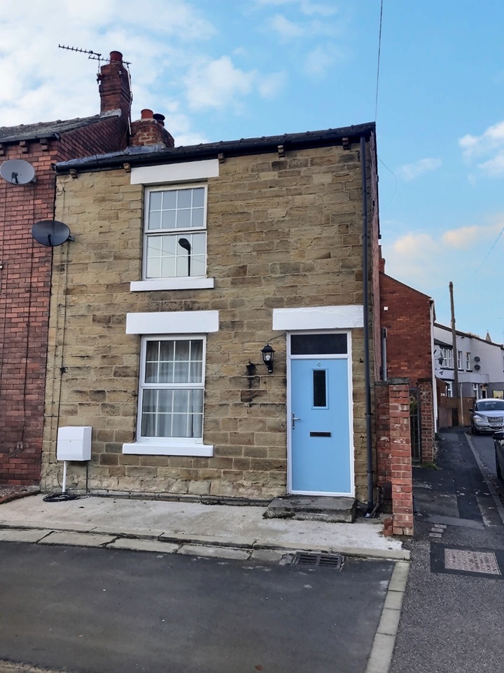 Horbury, Wakefield 2 Bed SemiDetached House, Wrays Buildings, WF4