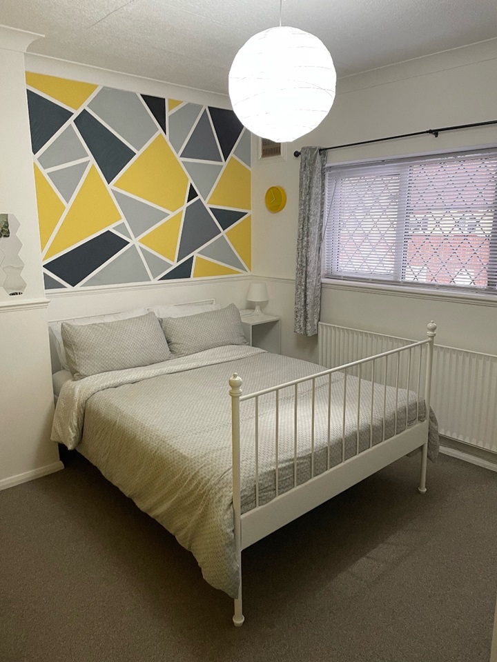 Feltham Room in a Shared House, Sherborne Road, TW14 To Rent Now