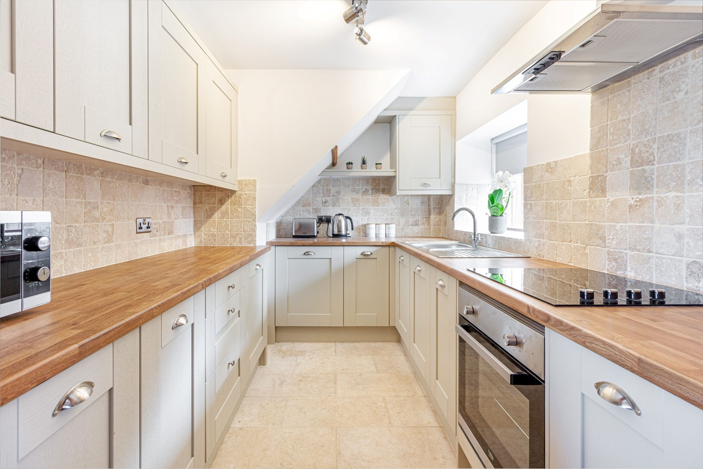 Cawston, Norwich 2 Bed SemiDetached House, Holt Road, NR10 To Rent