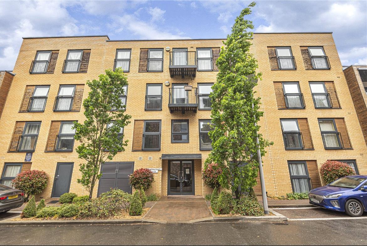 Stanmore 1 Bed Flat, Letchworth Road, HA7 To Rent Now for £1,400.00 p/m