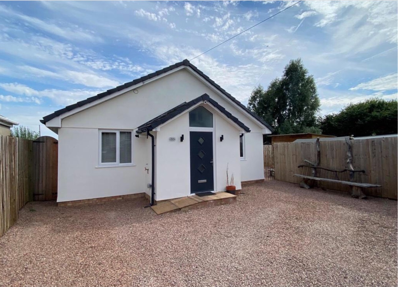 Rogiet, Caldicot 3 Bed Bungalow, Crossway, NP26 To Rent Now for £