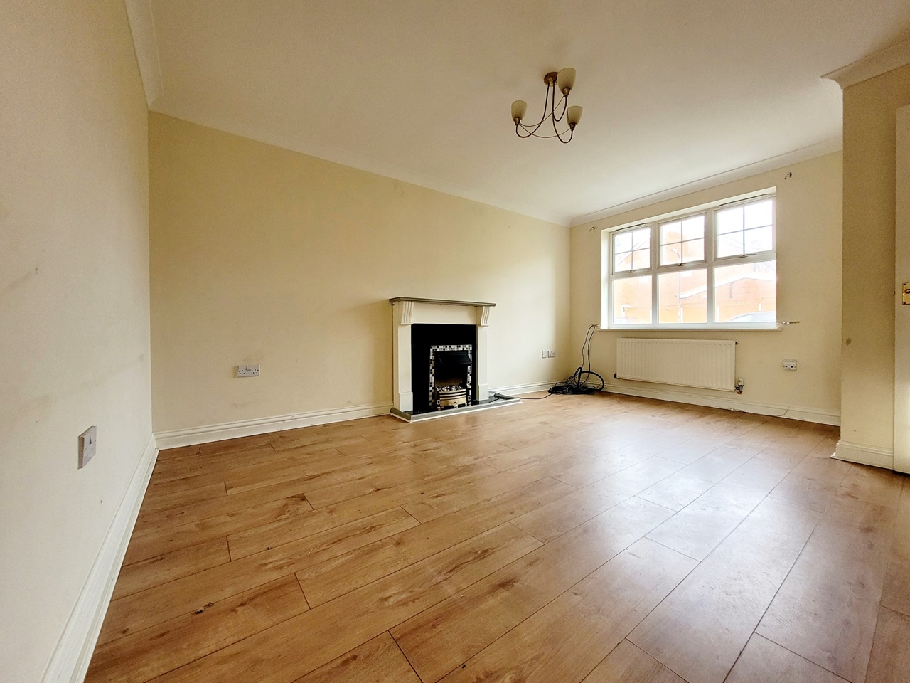 3 Bed SemiDetached House, Caspian Way, DA10 To Rent Now