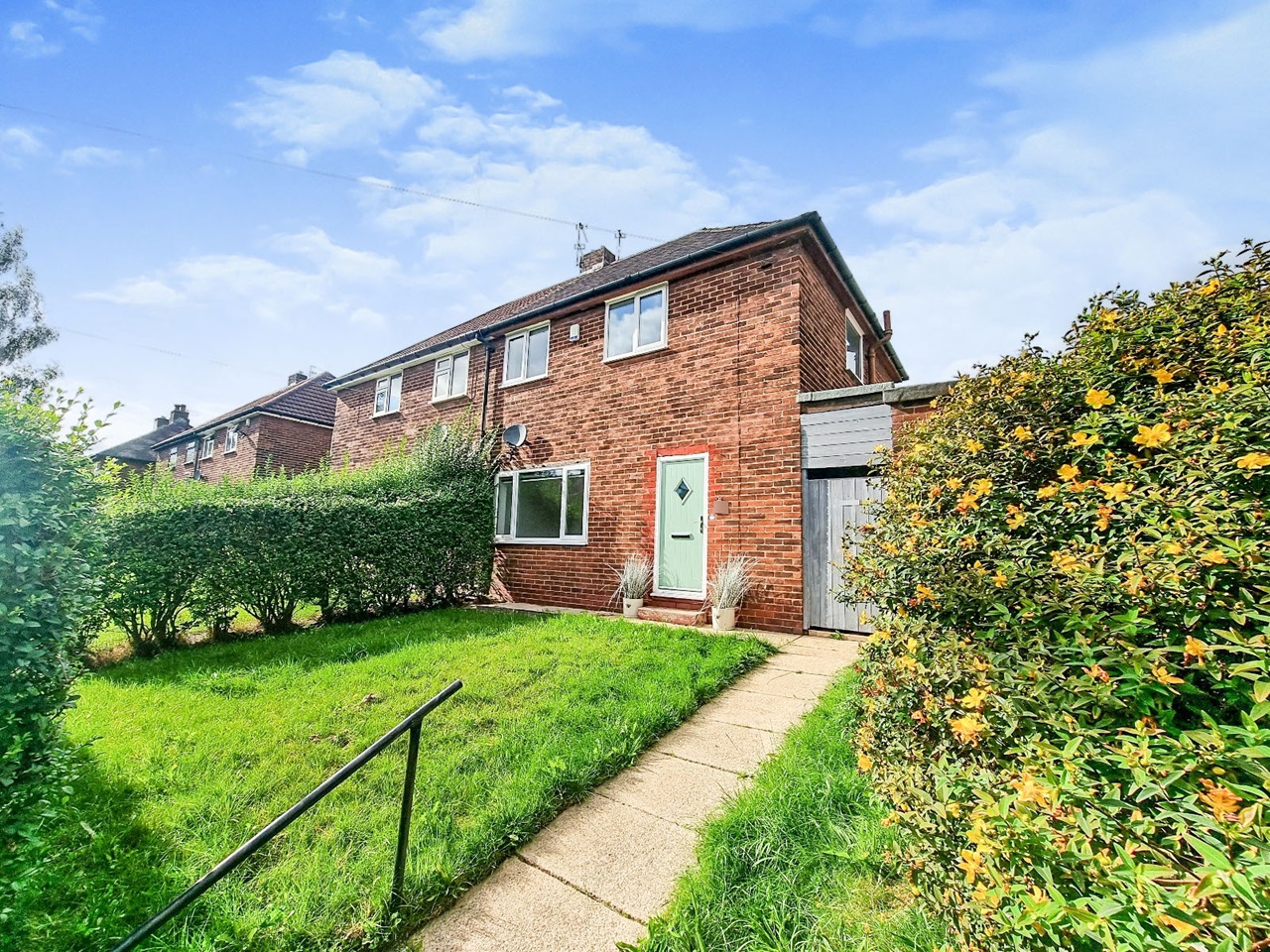 Prestwich, Manchester 2 Bed SemiDetached House, Carr Avenue, M25