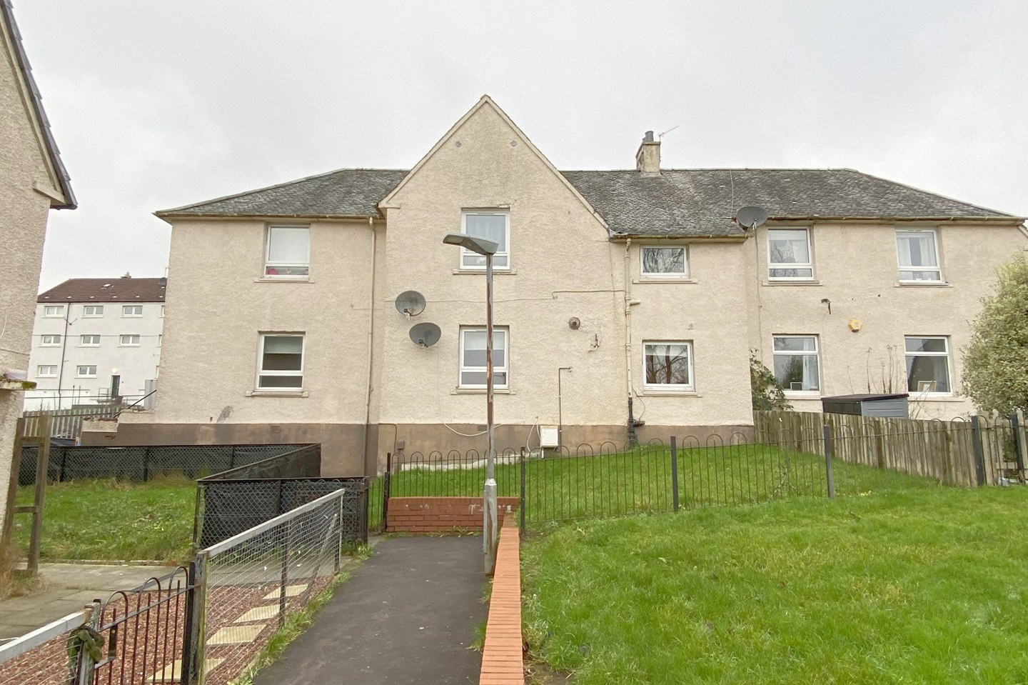 Clydebank 3 Bed Flat, Duntocher, G81 To Rent Now for £750.00 p/m