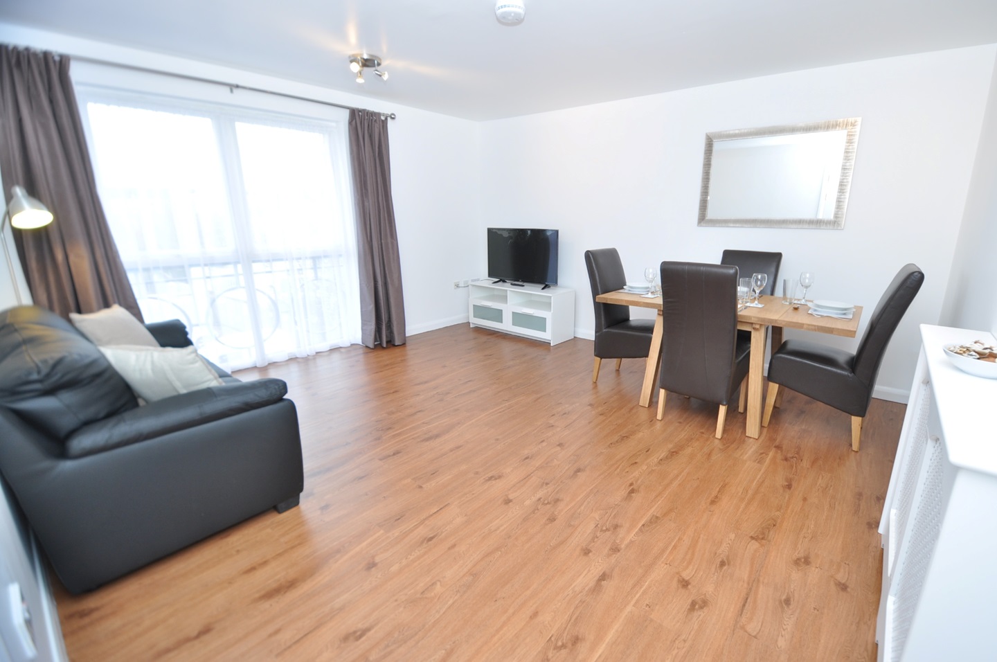 Romford 1 Bed Flat, Burnside Court, RM1 To Rent Now for £1,350.00 p/m