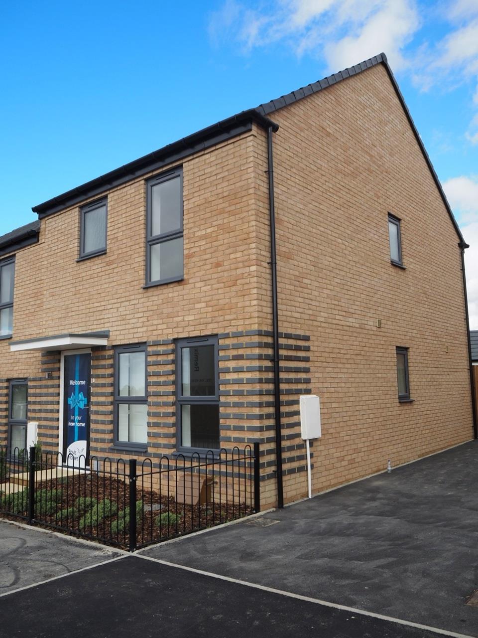 Milton Keynes 3 Bed End Terrace, Teeswater Way, MK8 To Rent Now for