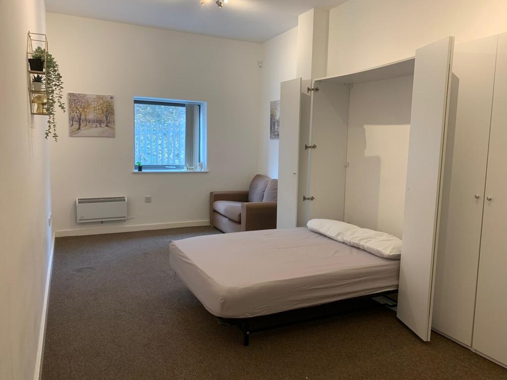 Bootle Studio Flat, Washington Parade, L20 To Rent Now for £400.00 p/m