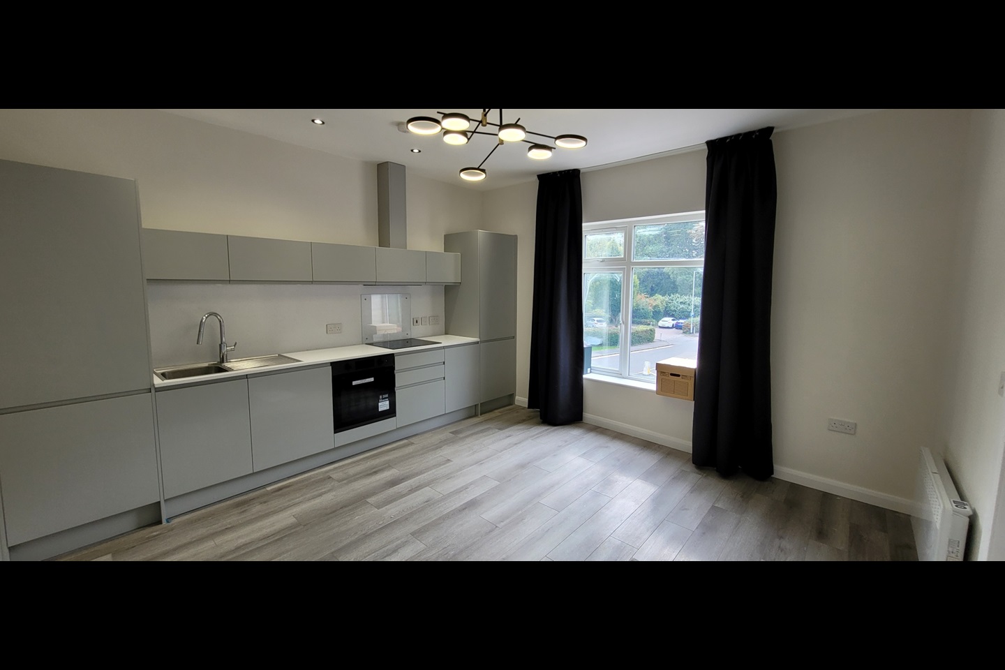 Crowthorne 1 Bed Flat, Crowthorne, RG45 To Rent Now for £1,150.00 p/m