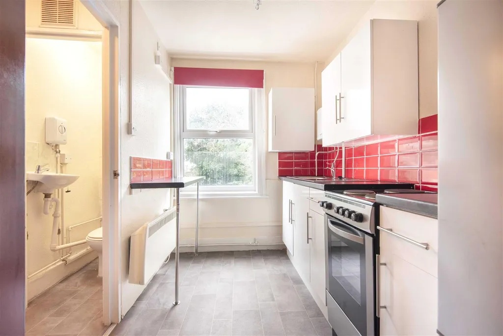 Reading 1 Bed Flat, Kings Road, RG1 To Rent Now for £975.00 p/m