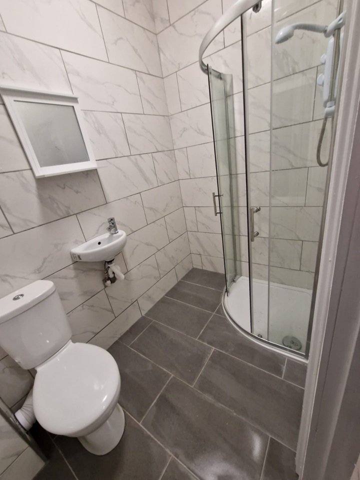 West Drayton 1 Bed Flat, Brandville Road, UB7 To Rent Now for £922.