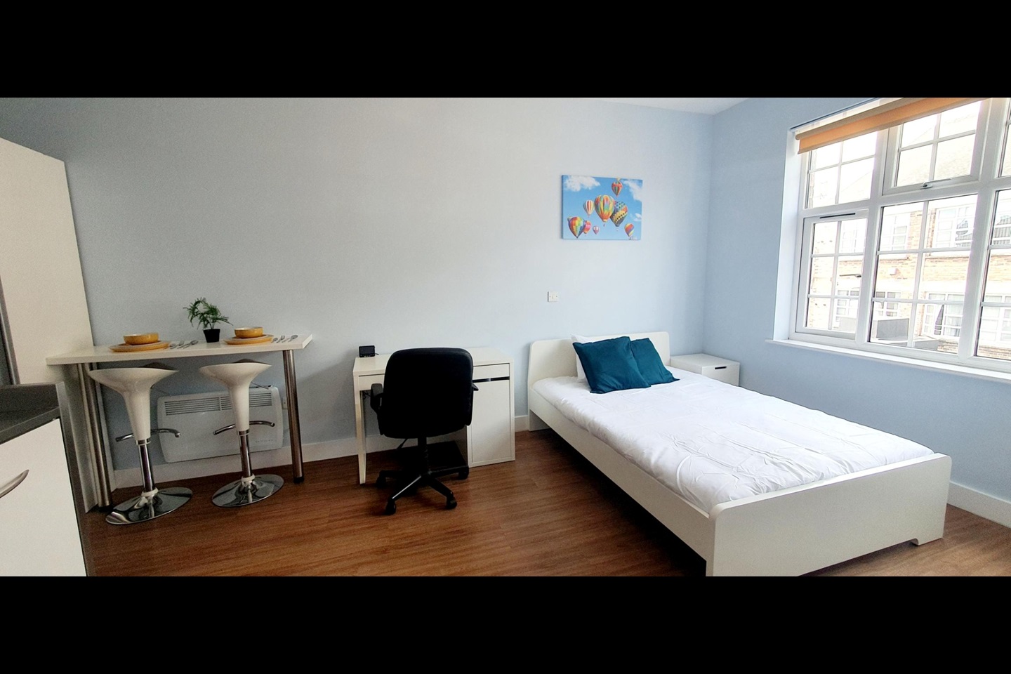 StokeOnTrent Studio Flat, Majestic Court, ST4 To Rent Now for £