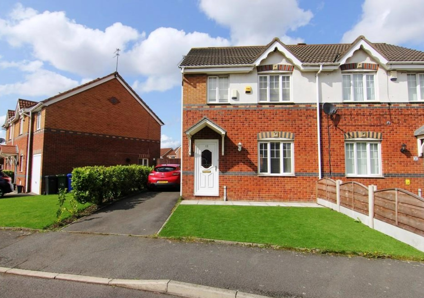 Droylsden, Manchester 3 Bed SemiDetached House, Lees Park Avenue